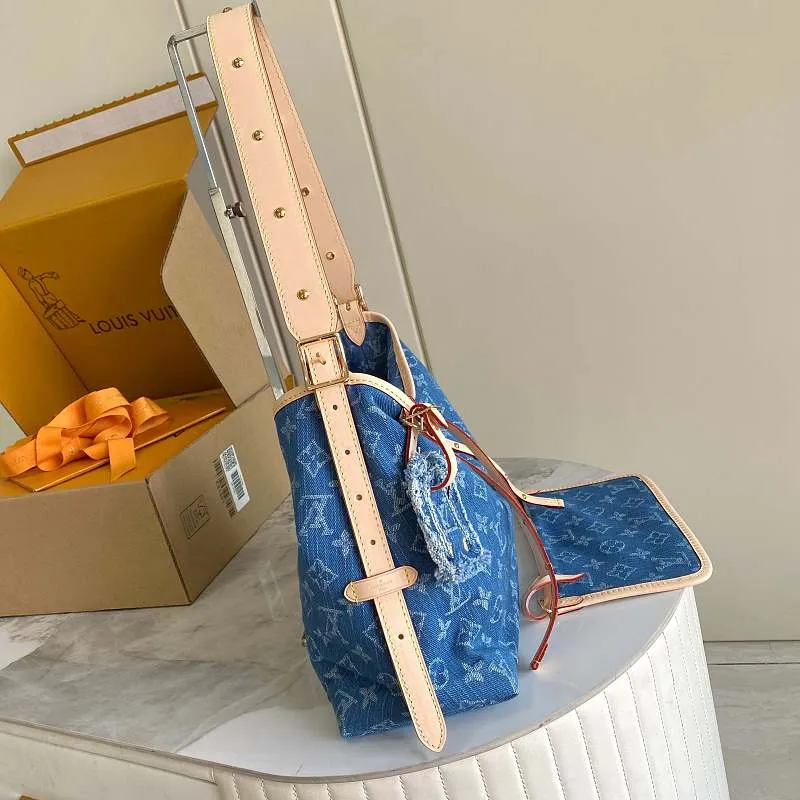 All Categories Official Website "Brand Women's Bags" Women's Bags 💙 LV LV 2026 New Underarm Shoulder Bag