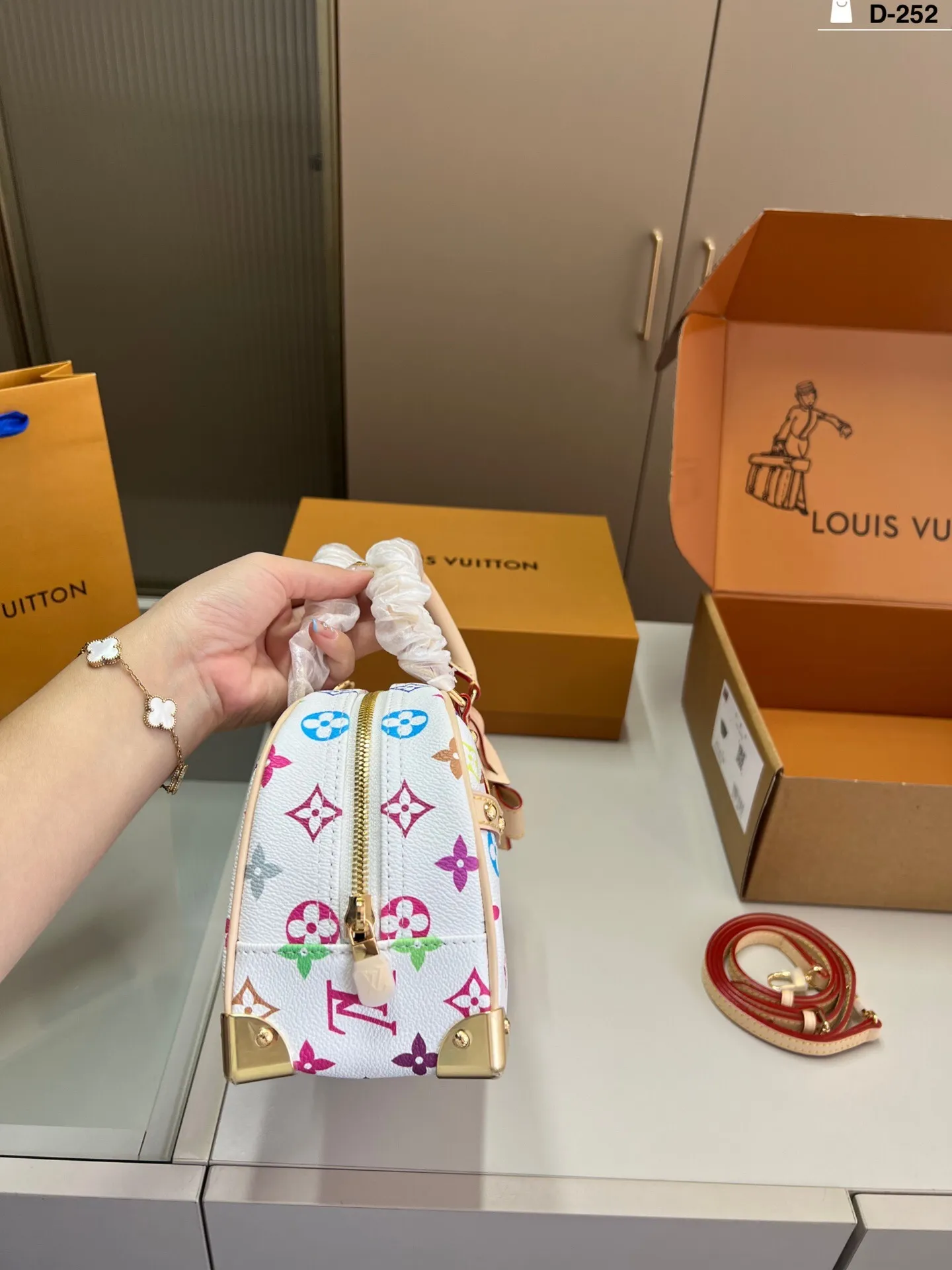 All Categories Official Website "Brand Women's Bags" Women's Bags 💙 LV 2025 New LV Handbags