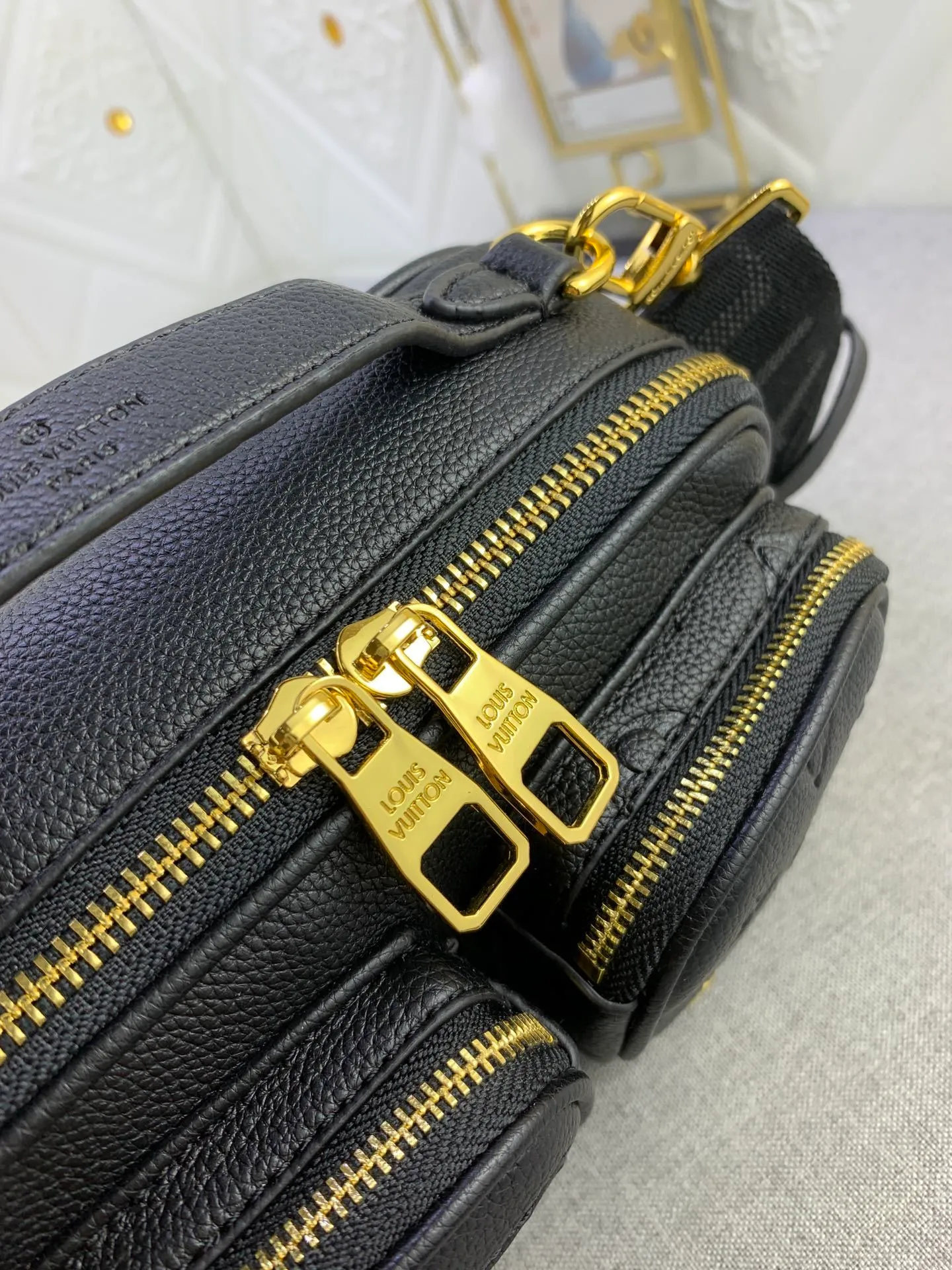 All categories Official website "Brand Women's Bags" Women's Bags 💙 LV replica LV, fine imitation LV bags, LV shoulder bags, 2023 official latest version LV crossbody bag, bag factory, original material, size: 18-11-10CM