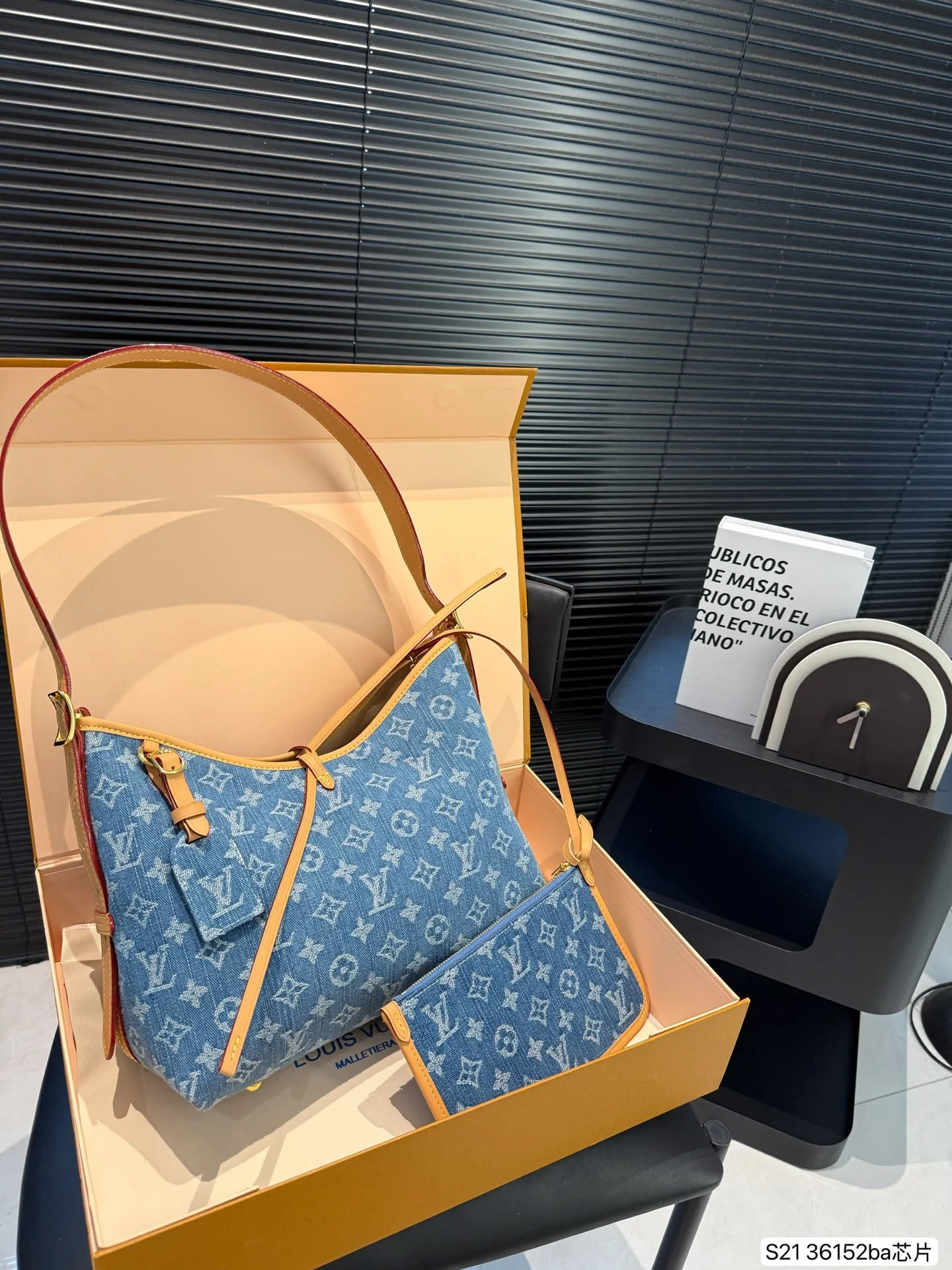 All categories Official website "Brand Women's Bags" Women's Bags 💙 LV 2025 new LV armpit bag