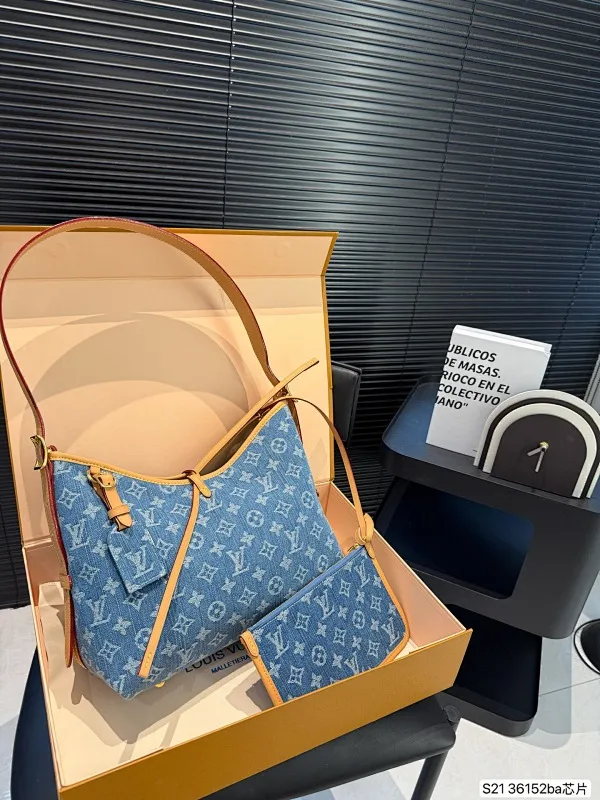 All categories Official website "Brand Women's Bags" Women's Bags 💙 LV 2025 new LV armpit bag