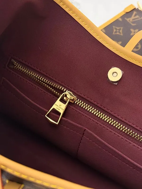 All Categories Official Website "Brand Women's Bags" Women's Bags 💙 LV 2025 New LV Crossbody Bag