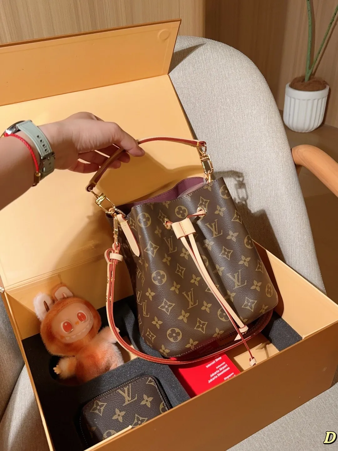 All Categories Official Website "Brand Women's Bags" Women's Bags 💙 LV 2025 New LV Set Neonoe Champagne Bucket Bag