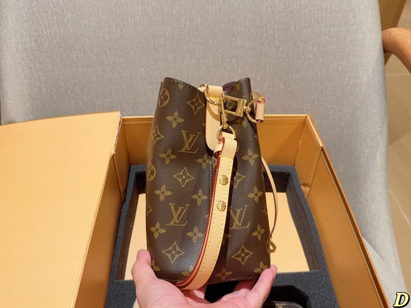 All Categories Official Website "Brand Women's Bags" Women's Bags 💙 LV 2025 New LV Set Neonoe Champagne Bucket Bag