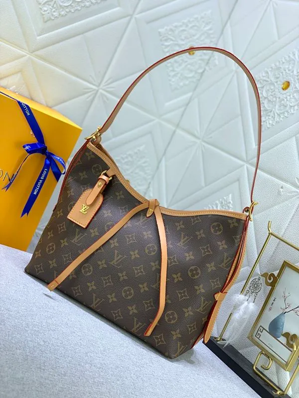 All Categories Official Website "Brand Women's Bags" Women's Bags 💙 LV Upgraded Original Presbyopia CARRYALL Handbags Inspired by the retro details of the archives. What is particularly commendable is the detachable zipper clutch, which can be used alone as a delicate clutch or as an extra pocket. Bright lining tone in Monogram Classic Sail