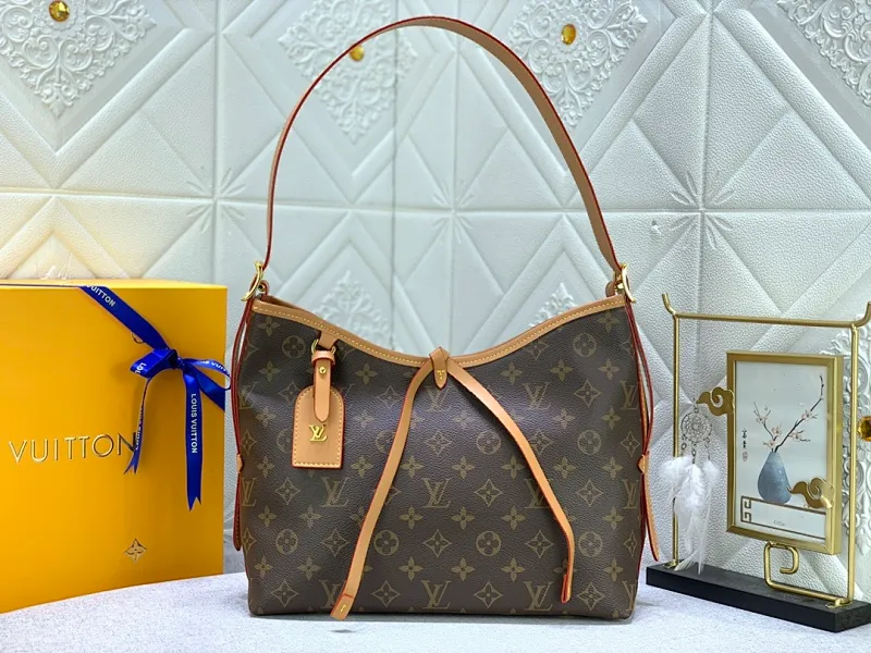 All Categories Official Website "Brand Women's Bags" Women's Bags 💙 LV Upgraded Original Presbyopia CARRYALL Handbags Inspired by the retro details of the archives. What is particularly commendable is the detachable zipper clutch, which can be used alone as a delicate clutch or as an extra pocket. Bright lining tone in Monogram Classic Sail
