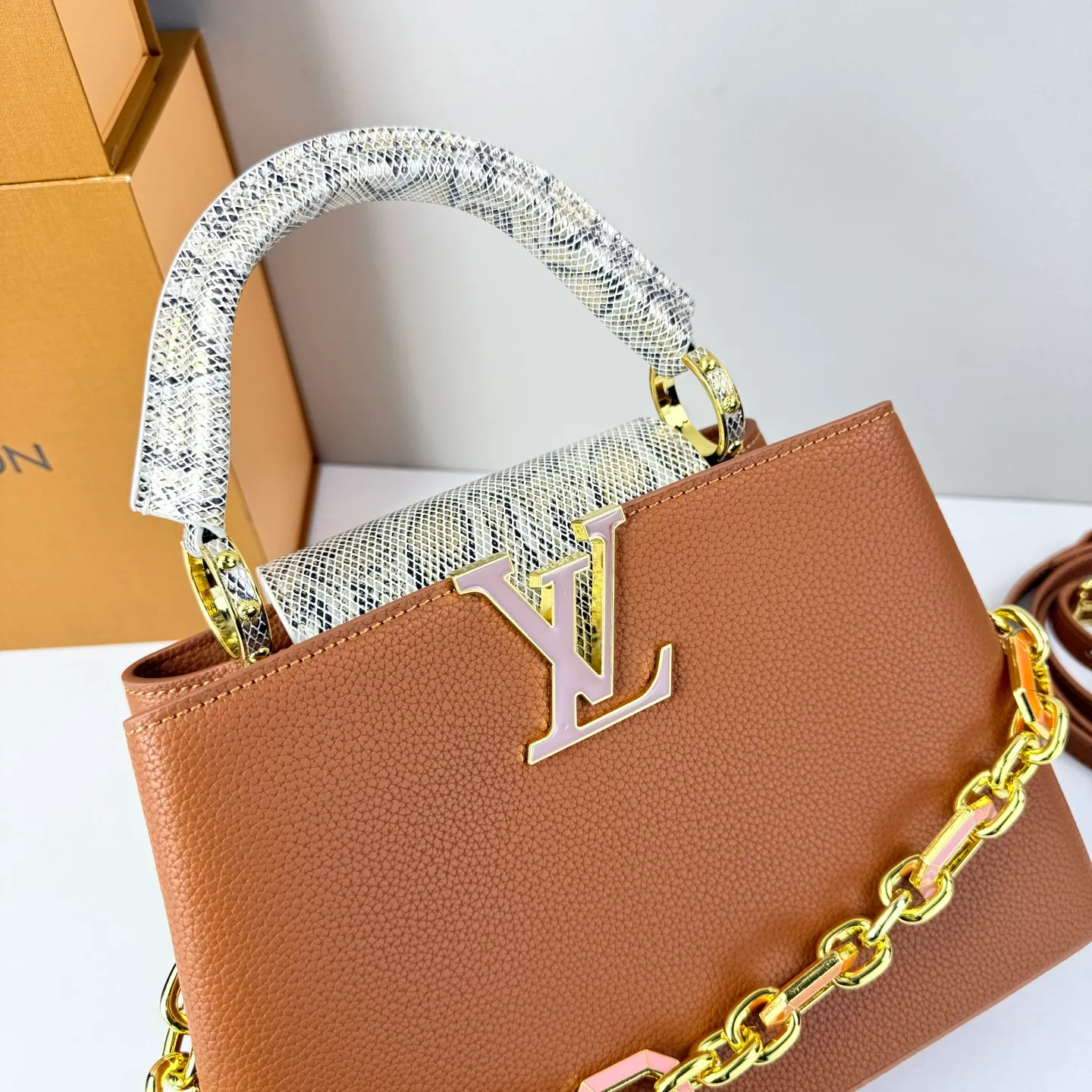 All Categories Official Website "Brand Women's Bags" Women's Bags 💙 LV LV 2026 New Crossbody Shoulder Bag
