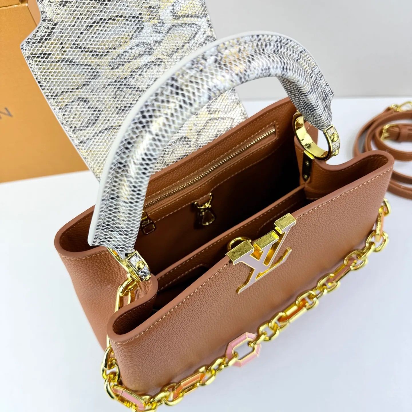 All Categories Official Website "Brand Women's Bags" Women's Bags 💙 LV LV 2026 New Crossbody Shoulder Bag
