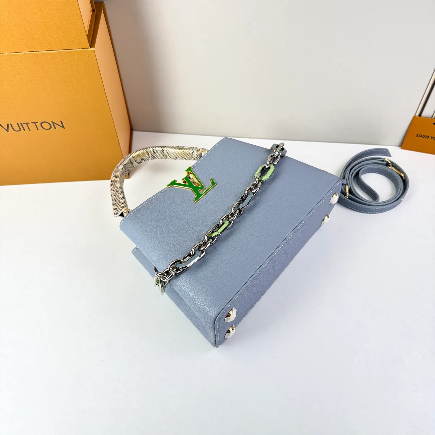 All Categories Official Website "Brand Women's Bags" Women's Bags 💙 LV LV 2026 New Crossbody Shoulder Bag