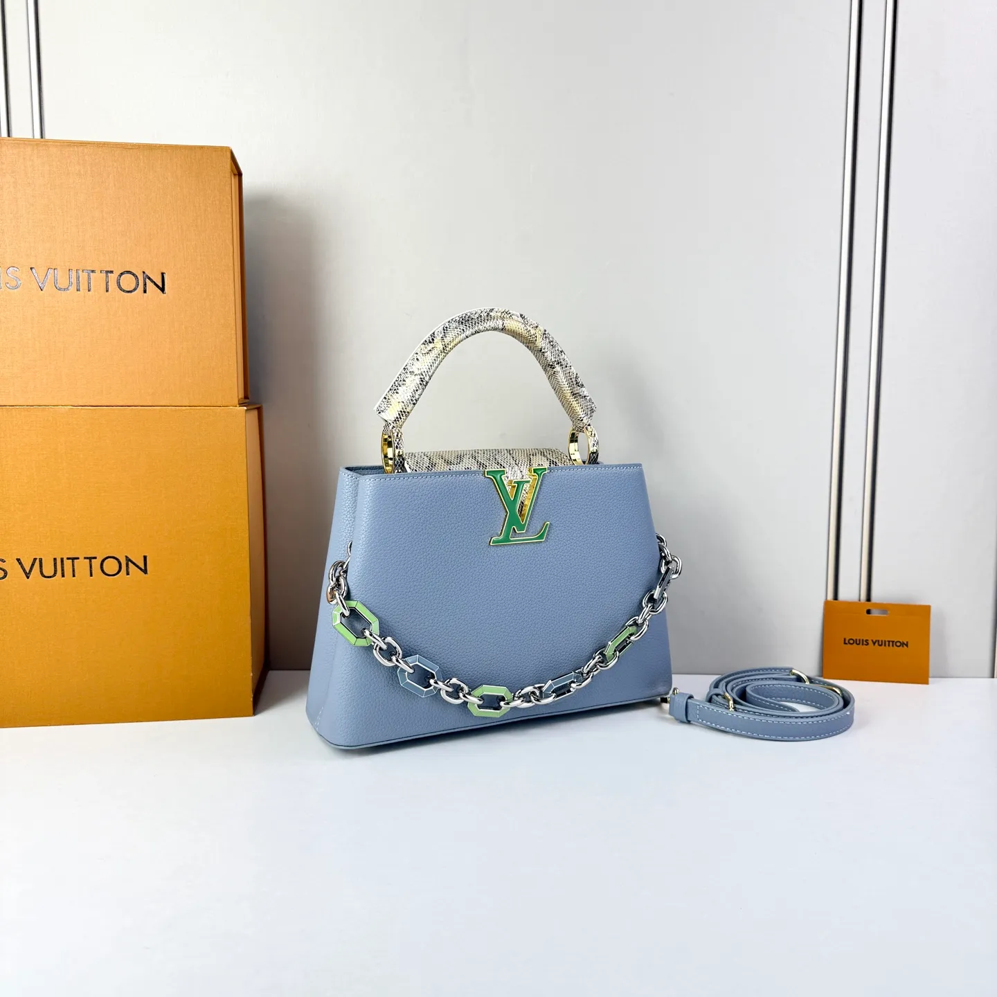 All Categories Official Website "Brand Women's Bags" Women's Bags 💙 LV LV 2026 New Crossbody Shoulder Bag