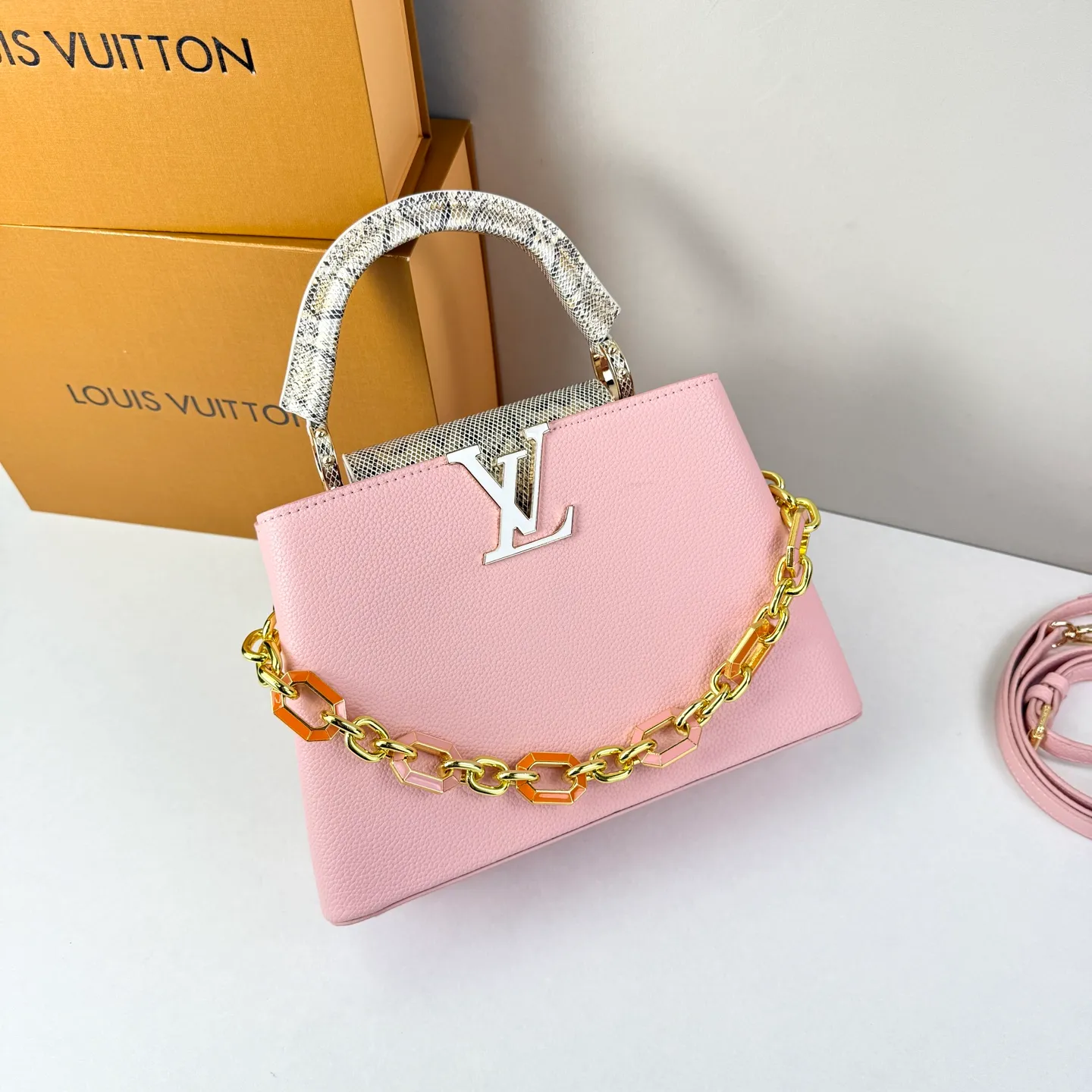 All Categories Official Website "Brand Women's Bags" Women's Bags 💙 LV LV 2026 New Crossbody Shoulder Bag