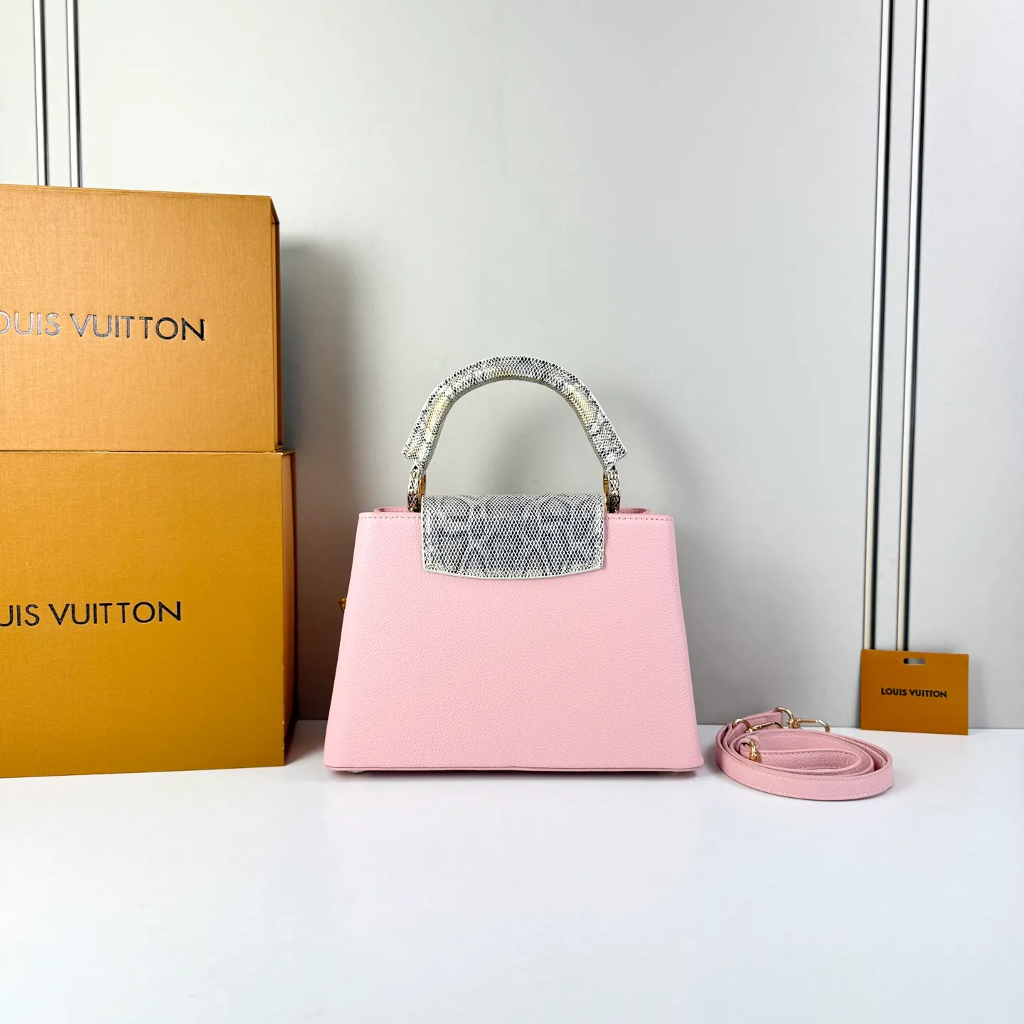 All Categories Official Website "Brand Women's Bags" Women's Bags 💙 LV LV 2026 New Crossbody Shoulder Bag