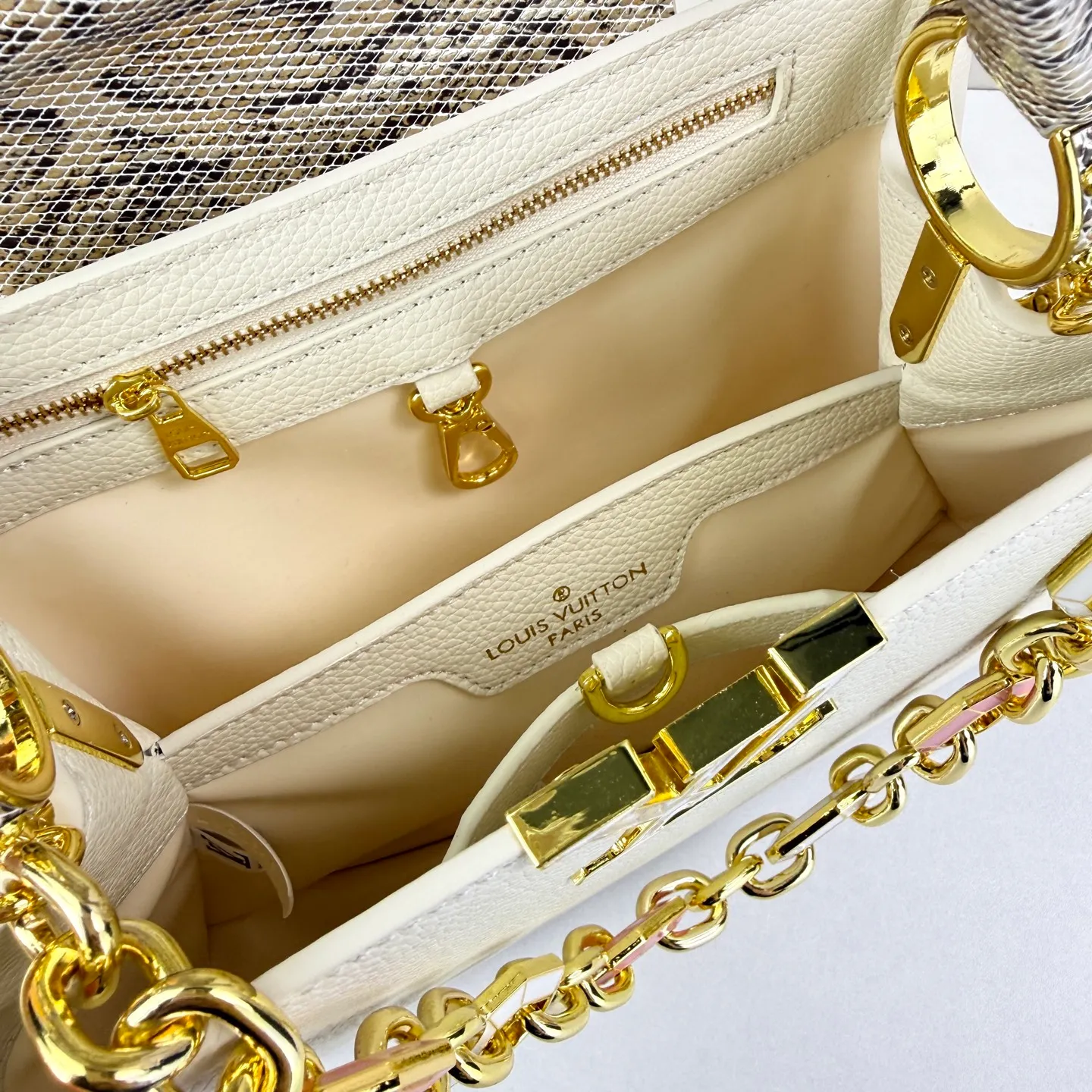 All Categories Official Website "Brand Women's Bags" Women's Bags 💙 LV LV 2026 New Crossbody Shoulder Bag