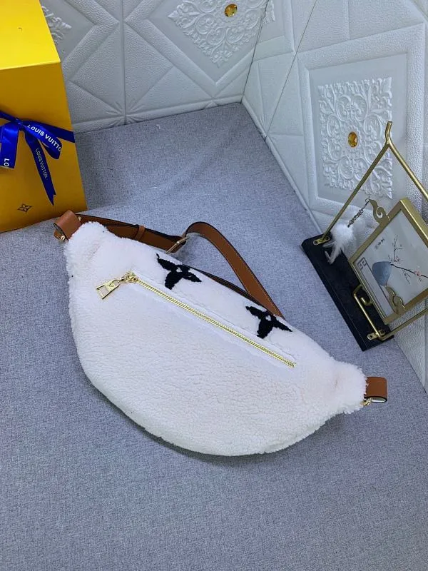 All Categories Official Website "Brand Women's Bags" Women's Bags 💙 LV 2024 New LV Crossbody Bag