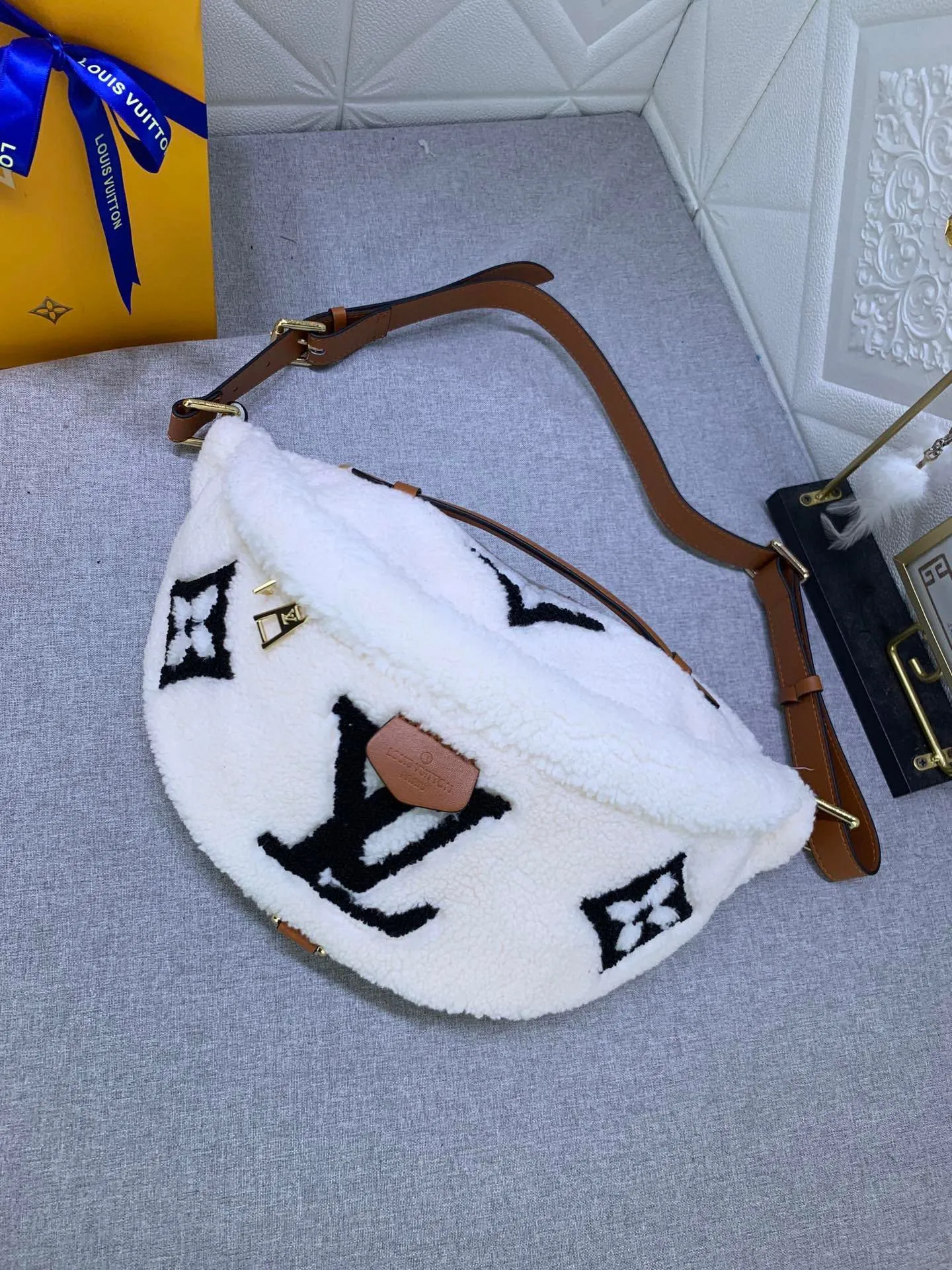 All Categories Official Website "Brand Women's Bags" Women's Bags 💙 LV 2024 New LV Crossbody Bag