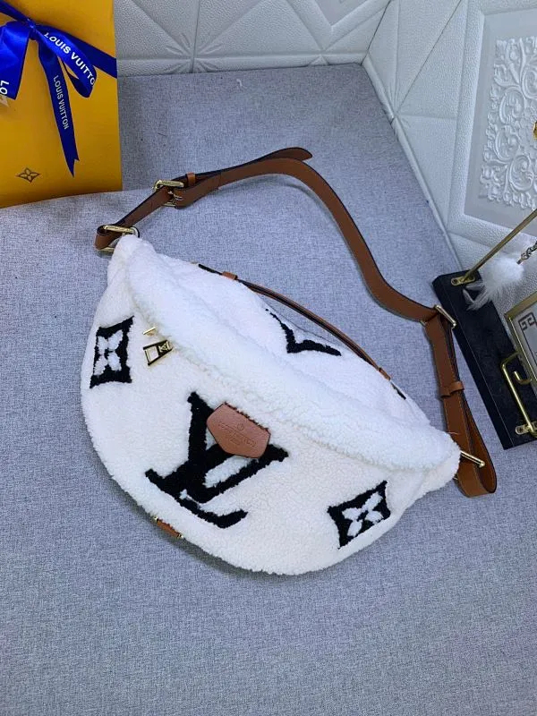 All Categories Official Website "Brand Women's Bags" Women's Bags 💙 LV 2024 New LV Crossbody Bag