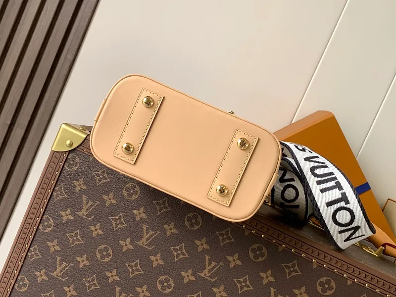 All Categories Official Website "Brand Women's Bags" Women's Bags 💙 LV 2026 New LV Crossbody Bag