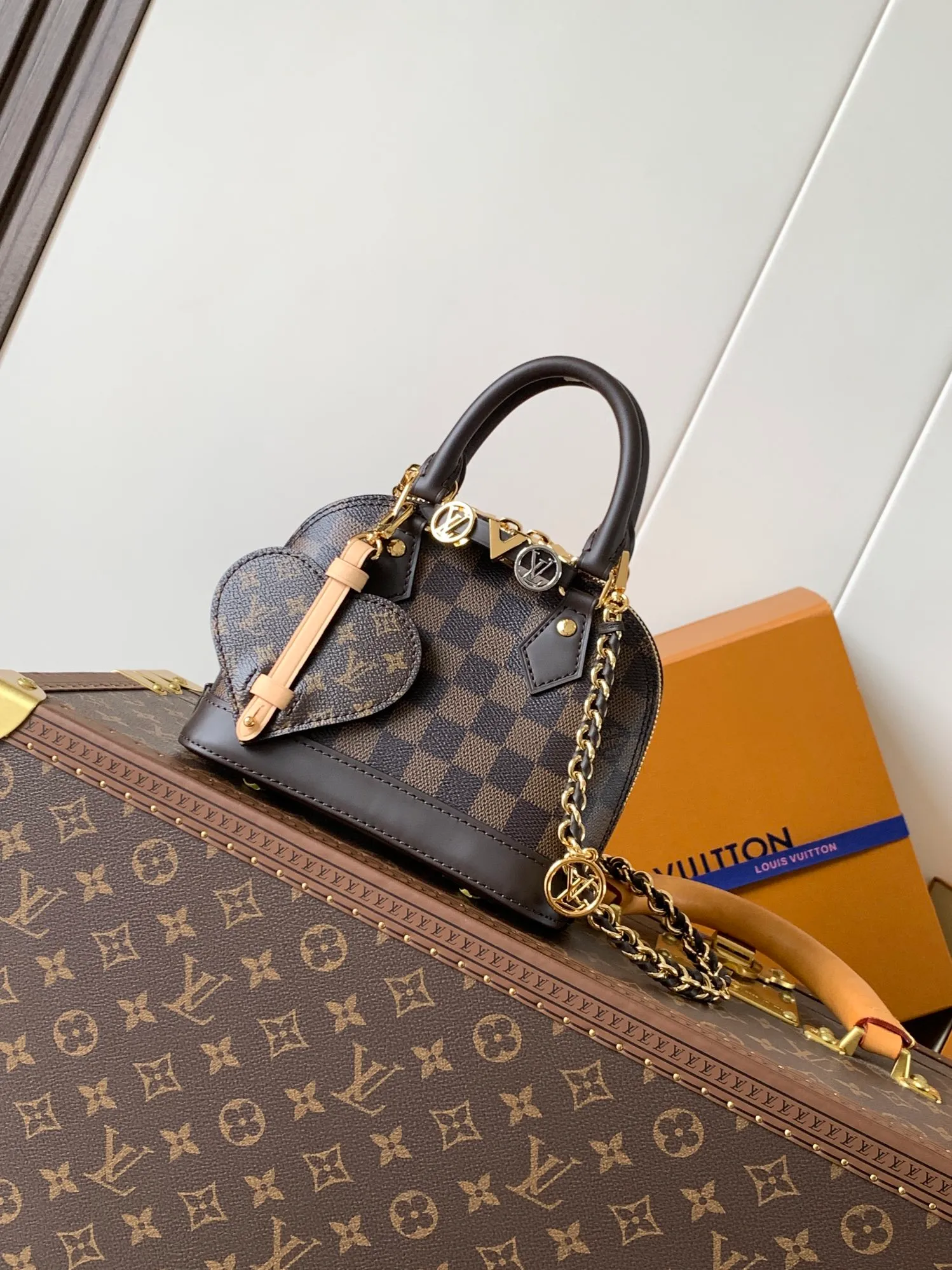 All Categories Official Website "Brand Women's Bags" Women's Bags 💙 LV 2026 New LV Crossbody Bag