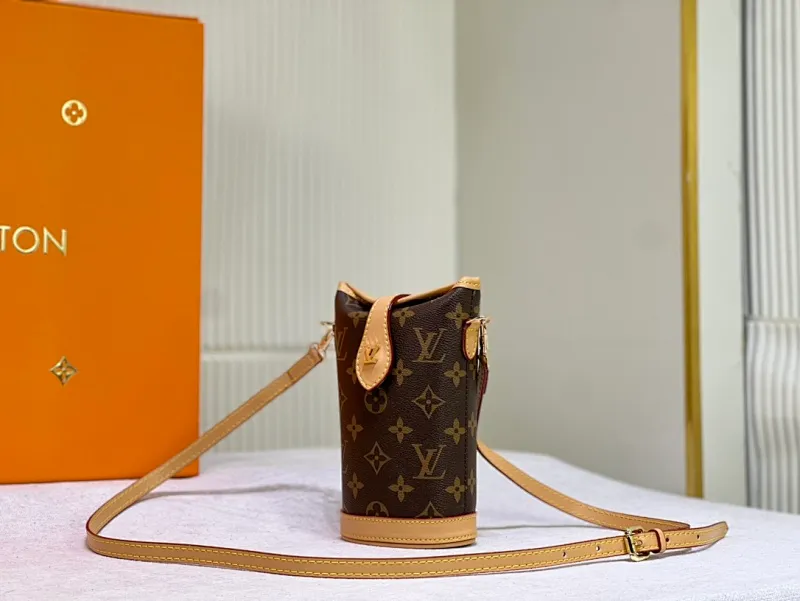 All Categories Official Website "Brand Women's Bags" Women's Bags 💙 LV 2023 New LV Crossbody Bag