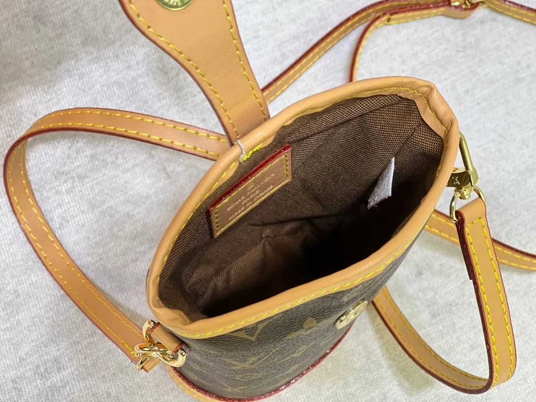 All Categories Official Website "Brand Women's Bags" Women's Bags 💙 LV 2023 New LV Crossbody Bag