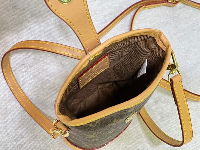 All Categories Official Website "Brand Women's Bags" Women's Bags 💙 LV 2023 New LV Crossbody Bag