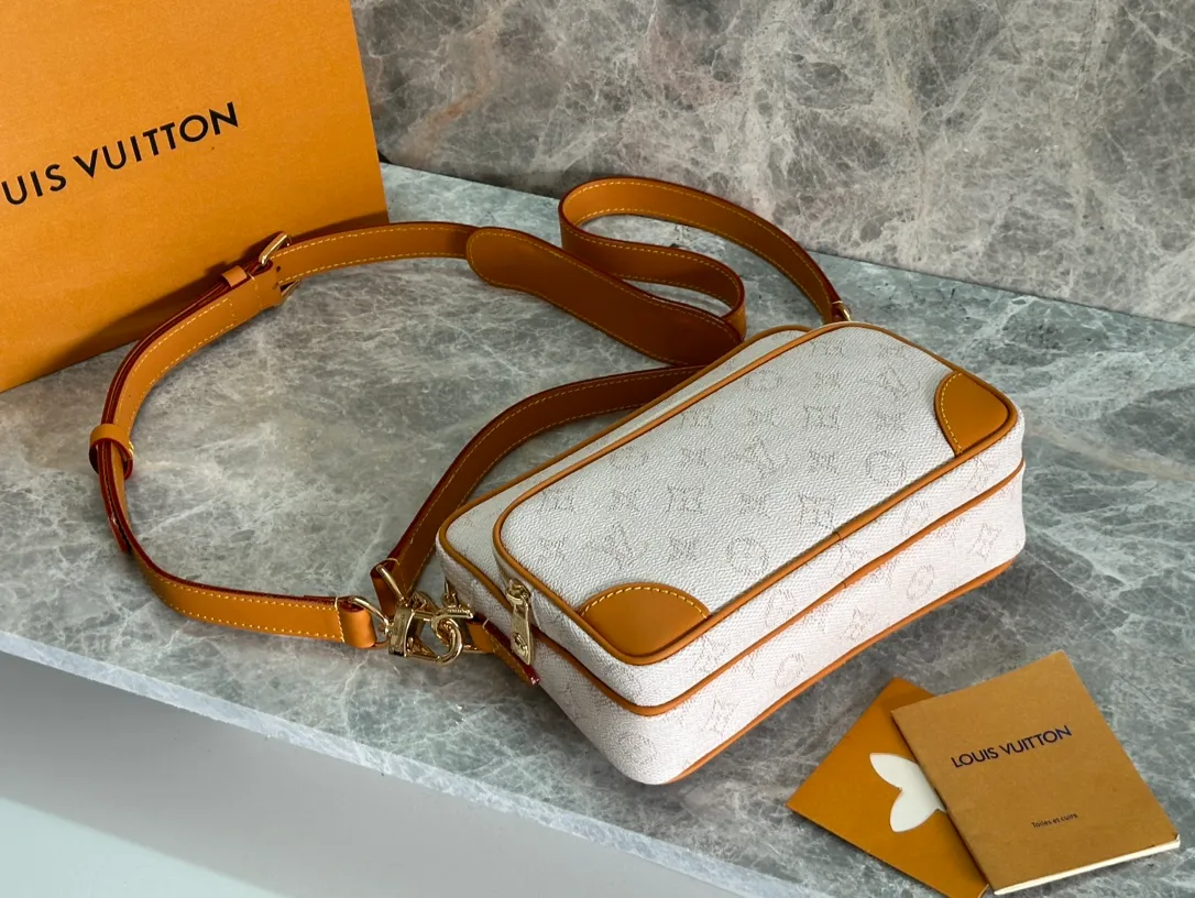 All Categories Official Website "Brand Women's Bags" Women's Bags 💙 LV LV 2026 New Crossbody Shoulder Bag
