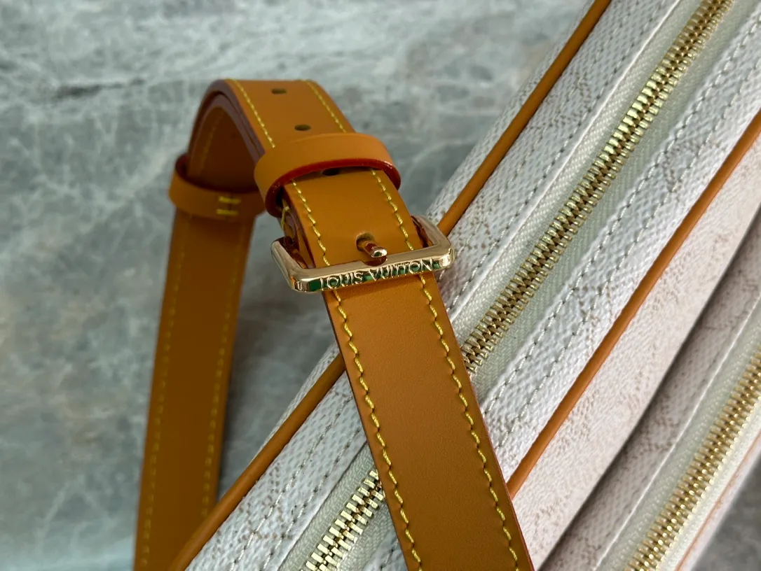 All Categories Official Website "Brand Women's Bags" Women's Bags 💙 LV LV 2026 New Crossbody Shoulder Bag