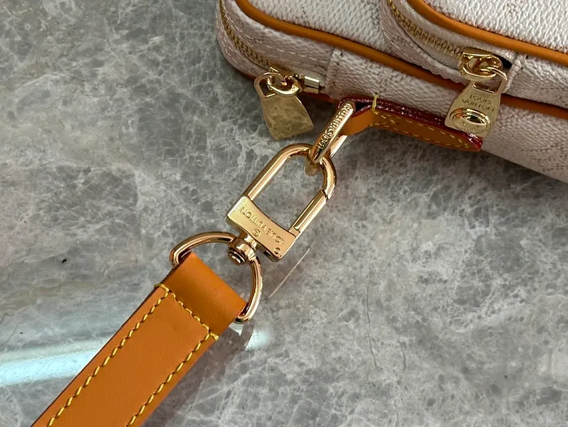 All Categories Official Website "Brand Women's Bags" Women's Bags 💙 LV LV 2026 New Crossbody Shoulder Bag