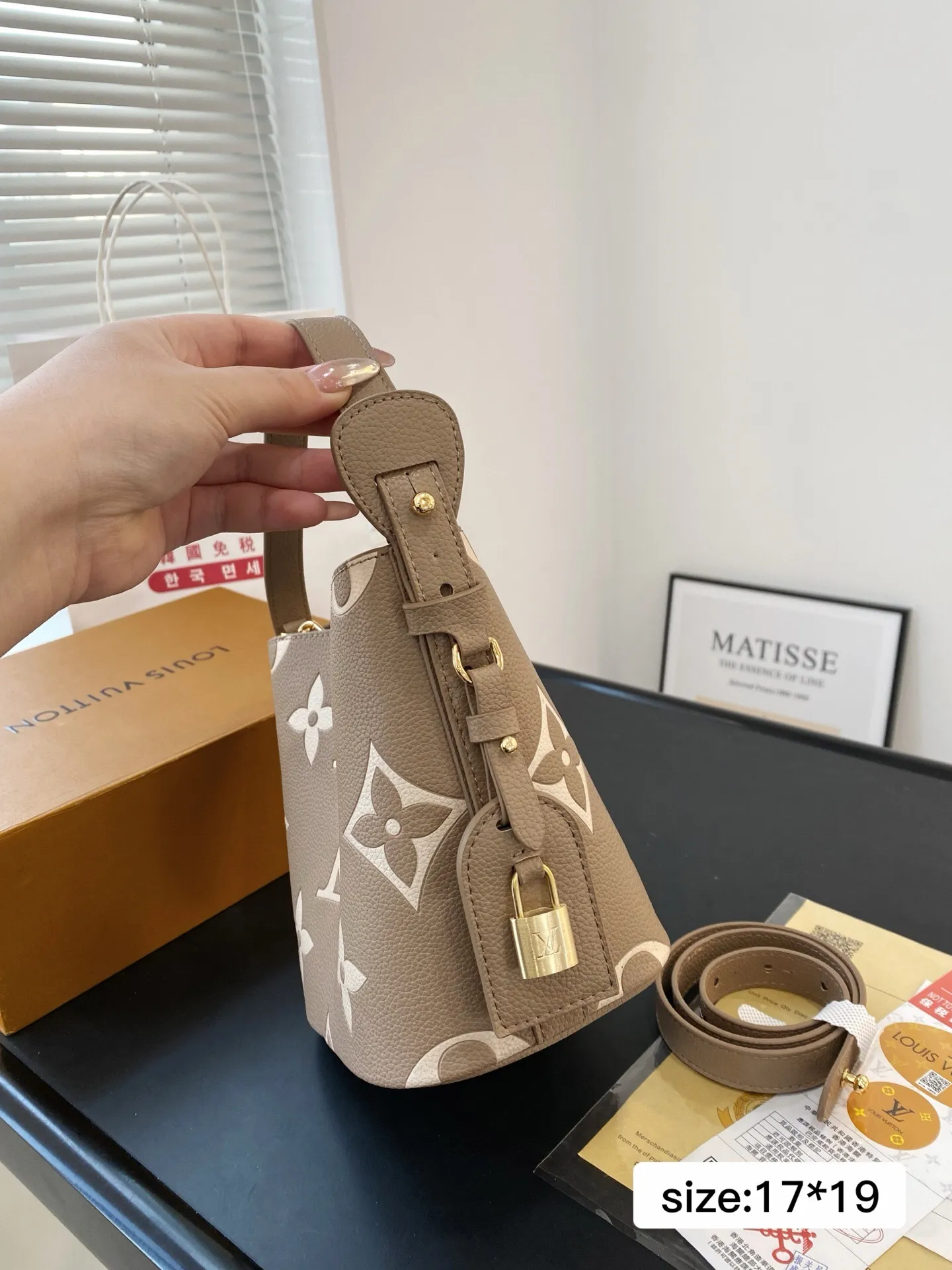 All Categories Official Website "Brand Women's Bags" Women's Bags 💙 LV 2025 New LV Bucket Bag