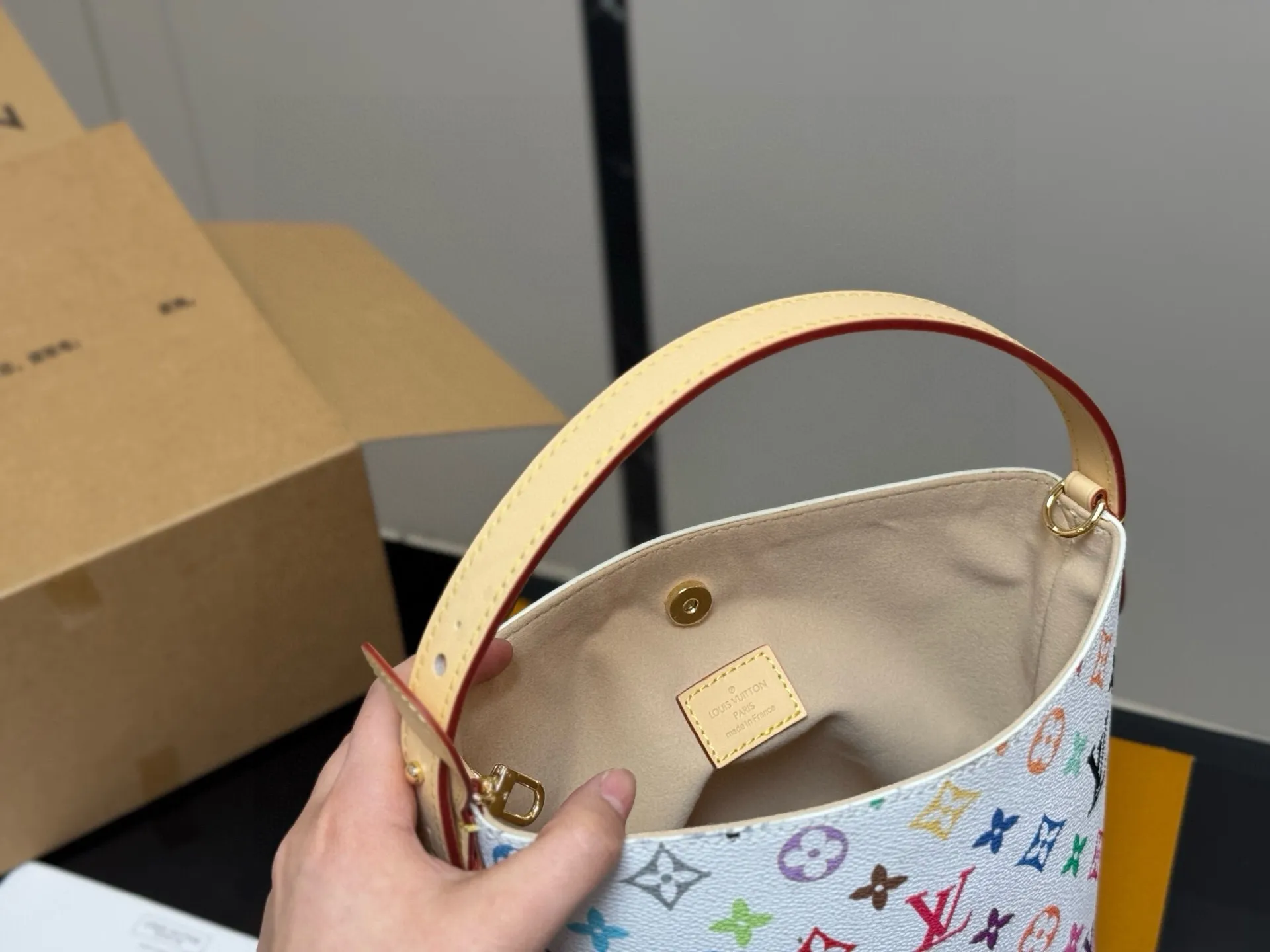 All Categories Official Website "Brand Women's Bags" Women's Bags 💙 LV 2025 New LV Bucket Bag