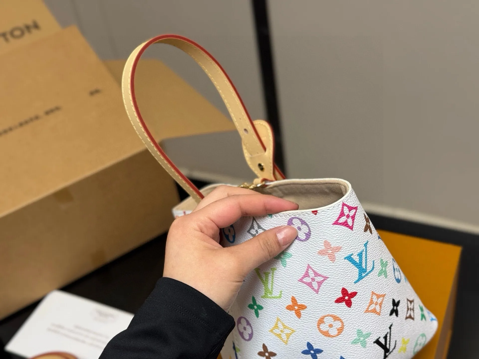 All Categories Official Website "Brand Women's Bags" Women's Bags 💙 LV 2025 New LV Bucket Bag