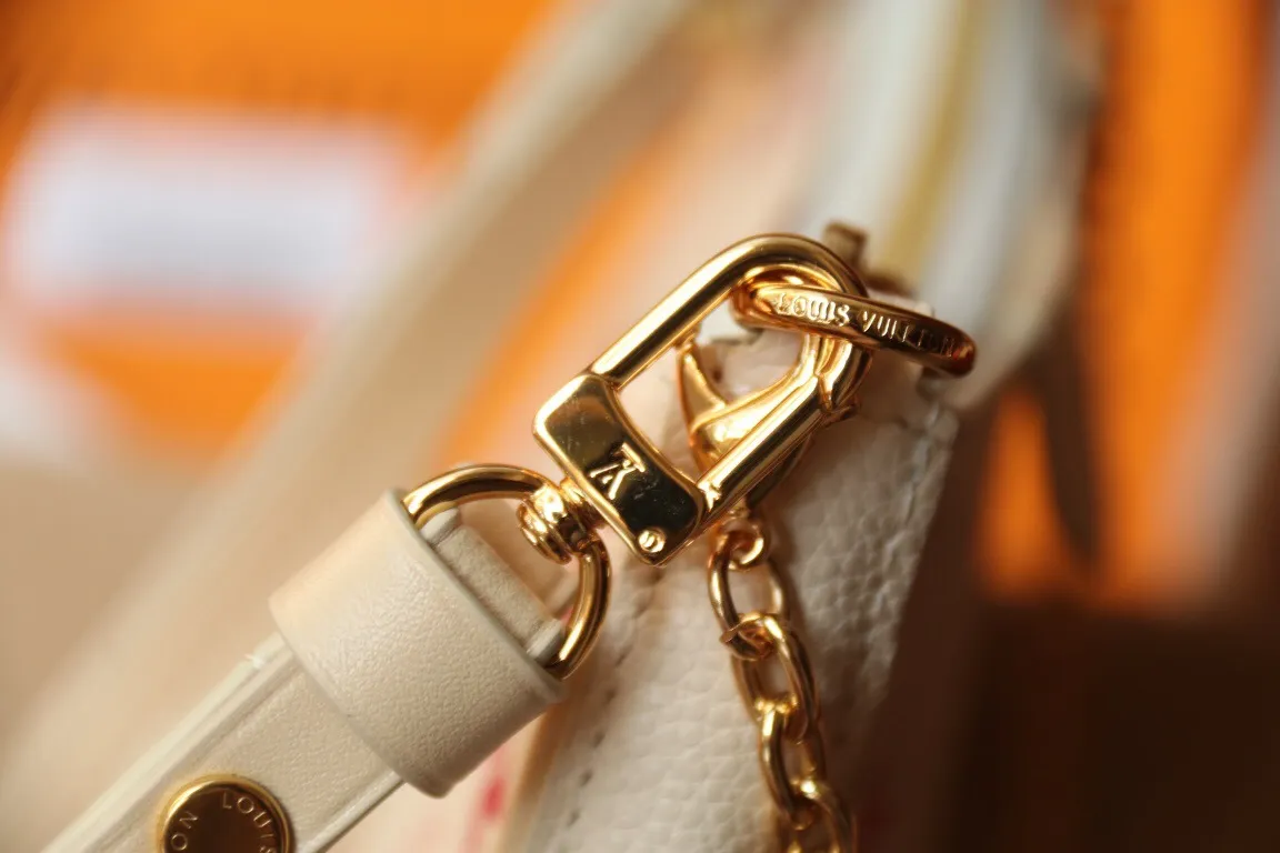 All Categories Official Website "Brand Women's Bags" Women's Bags 💙 LV 2025 New LV Crossbody Bag