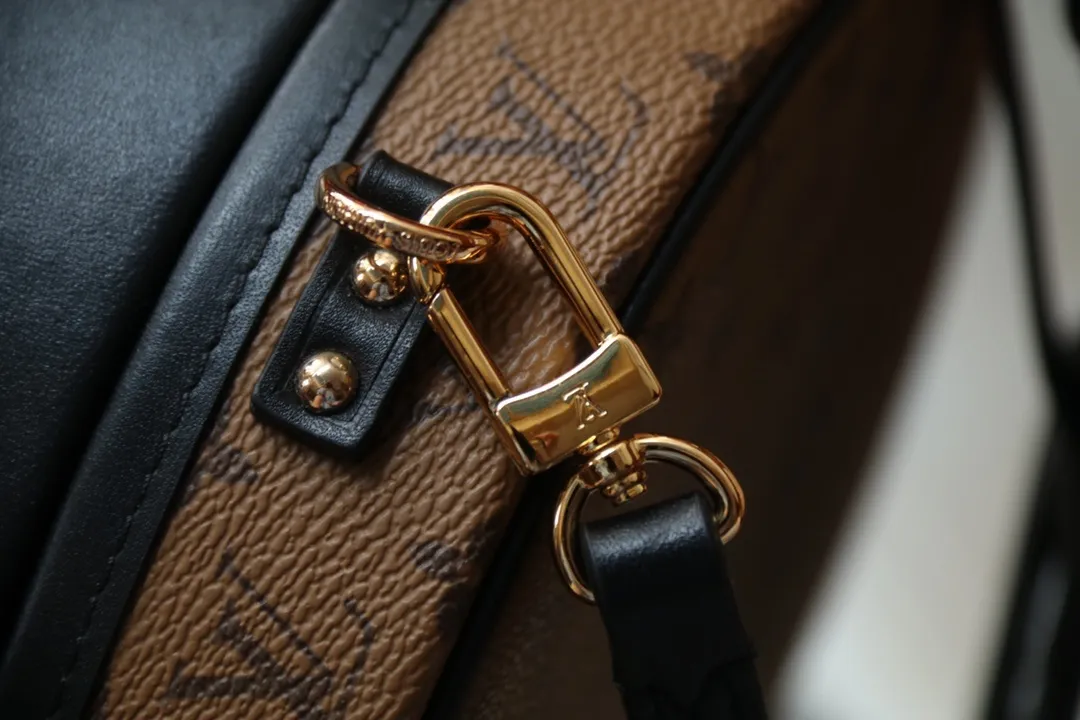 All categories Official website "Brand Women's Bags" Women's Bags 💙 LV replica LV, fine imitation LV bags, LV shoulder bags, 2023 official latest version LV crossbody bag, bag factory, original material, size: 7.5-16.5-7.5CM
