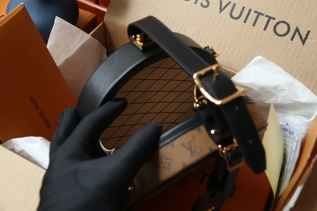 All categories Official website "Brand Women's Bags" Women's Bags 💙 LV replica LV, fine imitation LV bags, LV shoulder bags, 2023 official latest version LV crossbody bag, bag factory, original material, size: 7.5-16.5-7.5CM