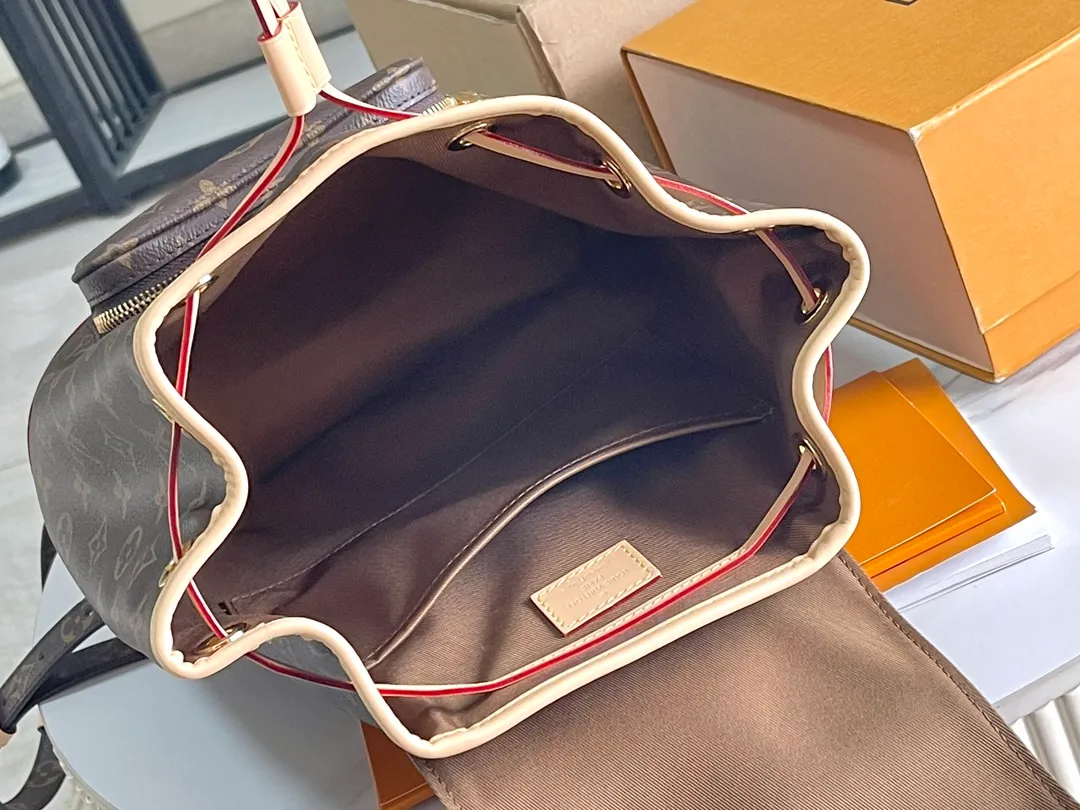 All categories 💚 Authentic bags 💚 LV 2026 new LV backpack