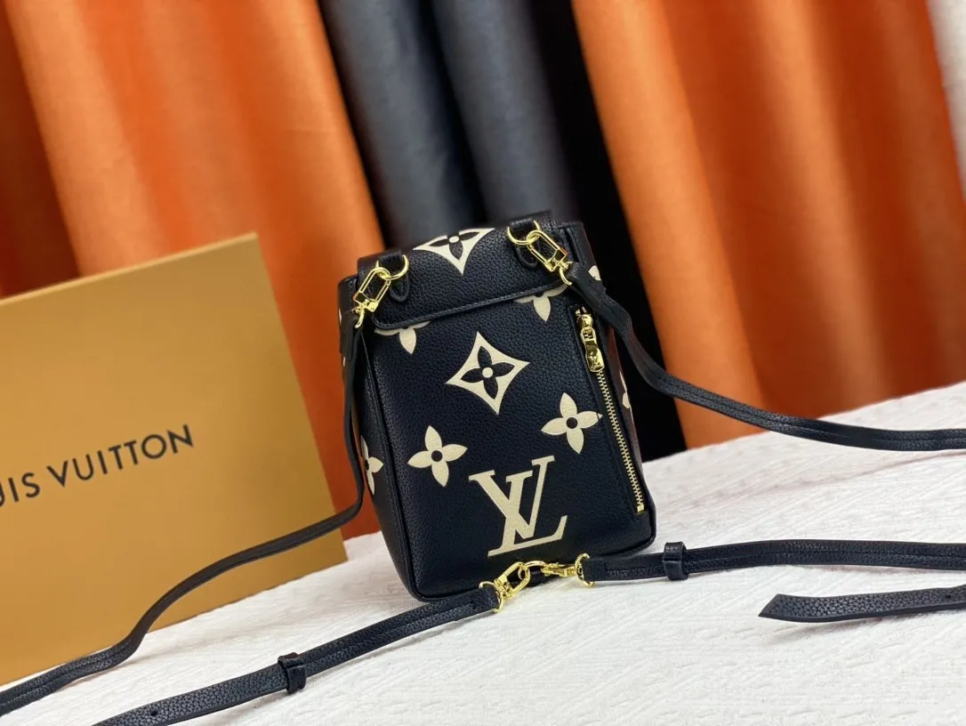 All Categories Official Website "Brand Women's Bags" Women's Bags 💙 LV 2023 New LV Crossbody Bag