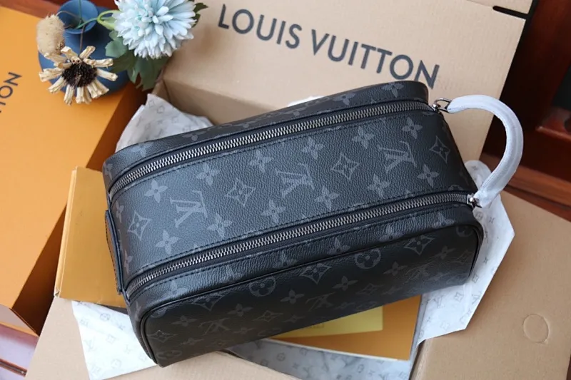 All Categories Official Website "Brand Women's Bags" Women's Bags 💙 LV 2024 New LV Cosmetic Bag