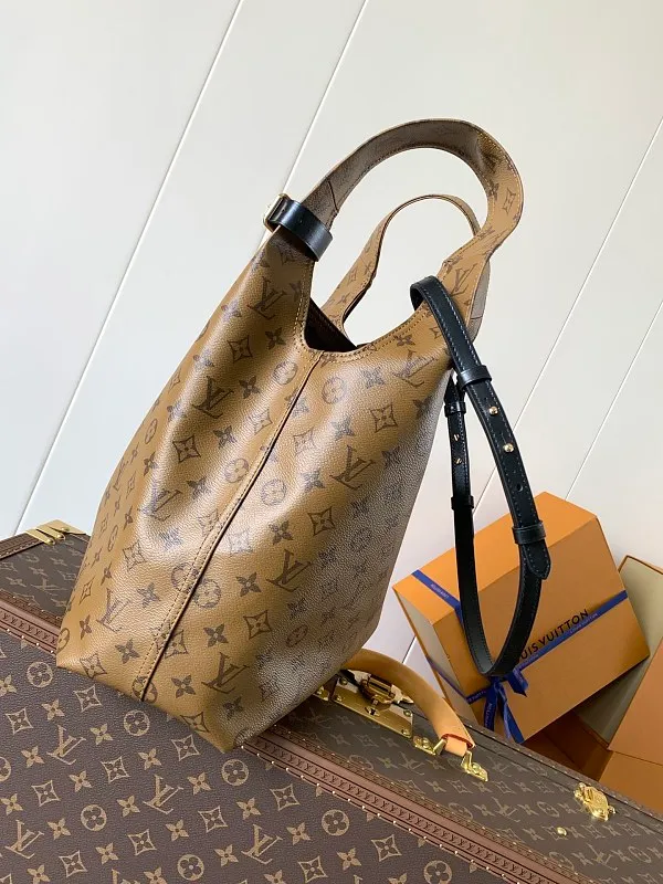 All Categories Official Website "Brand Women's Bags" Women's Bags 💙 LV 2026 New LV Crossbody Bag