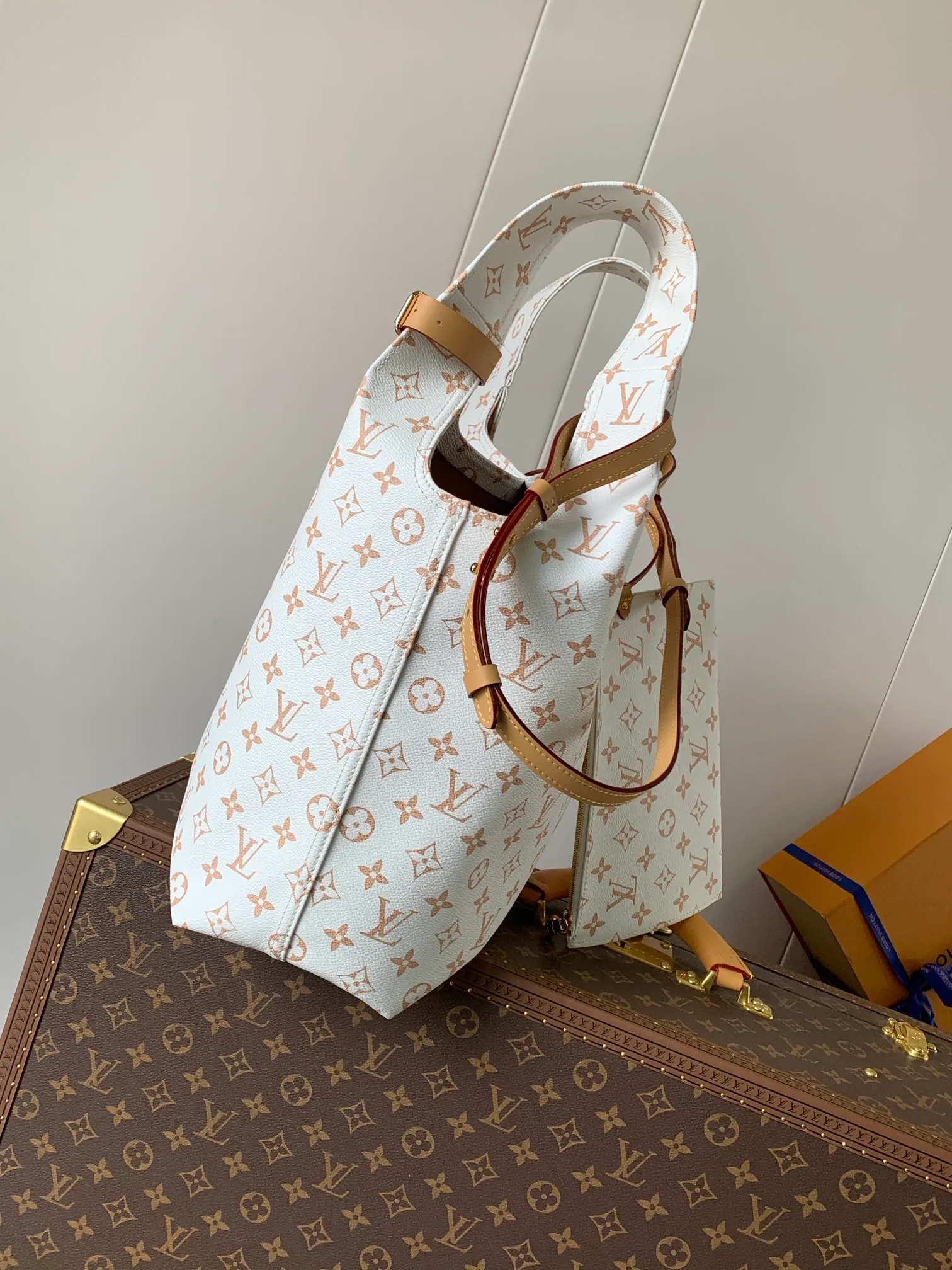 All Categories Official Website "Brand Women's Bags" Women's Bags 💙 LV 2026 New LV Crossbody Bag