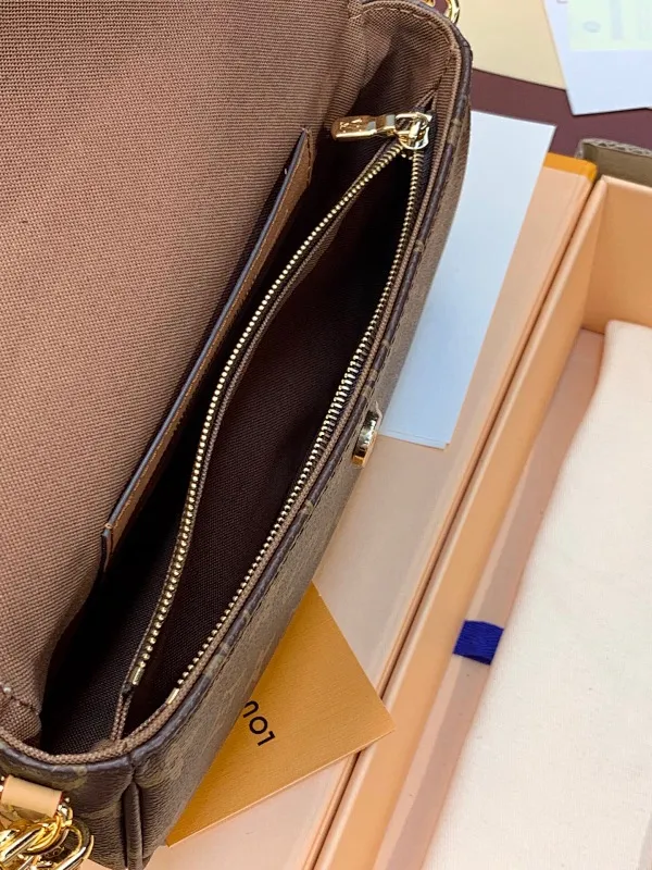 All categories Official website "Brand Women's Bags" Women's Bags 💙 LV 2025 new LV armpit bag