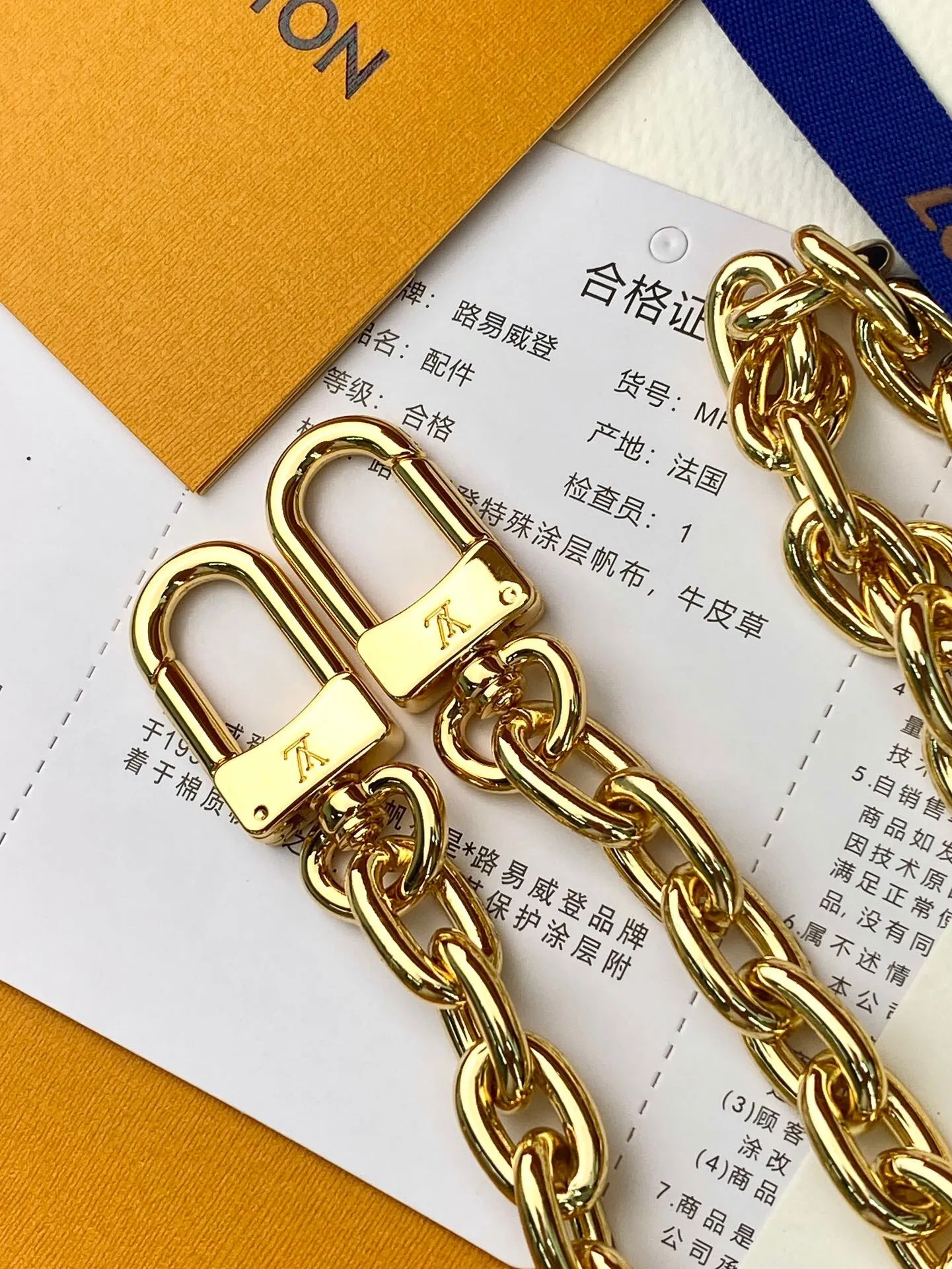 All categories Official website "Brand Women's Bags" Women's Bags 💙 LV 2025 new LV armpit bag