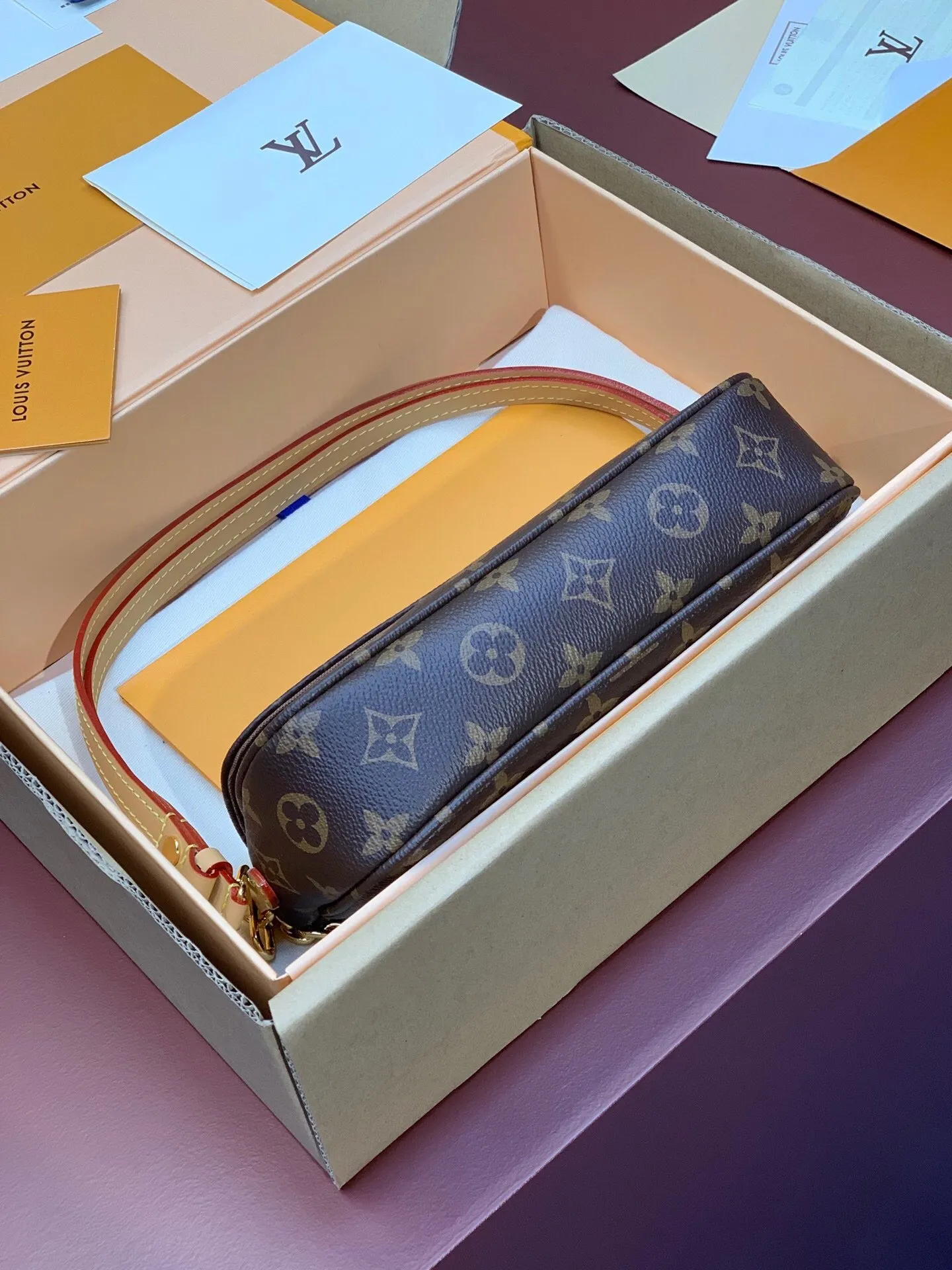 All categories Official website "Brand Women's Bags" Women's Bags 💙 LV 2025 new LV armpit bag