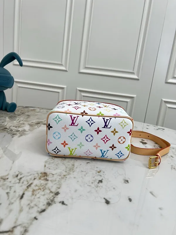 All Categories Official Website "Brand Women's Bags" Women's Bags 💙 LV 2026 New LV Crossbody Bag
