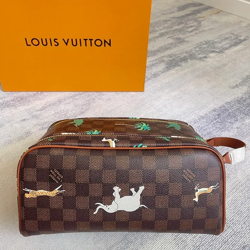 All categories Official website "Brand Women's Bags" Women's Bags 💙 LV 2025 new LV toiletry bag