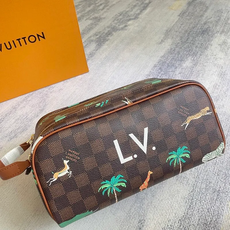 All categories Official website "Brand Women's Bags" Women's Bags 💙 LV 2025 new LV toiletry bag