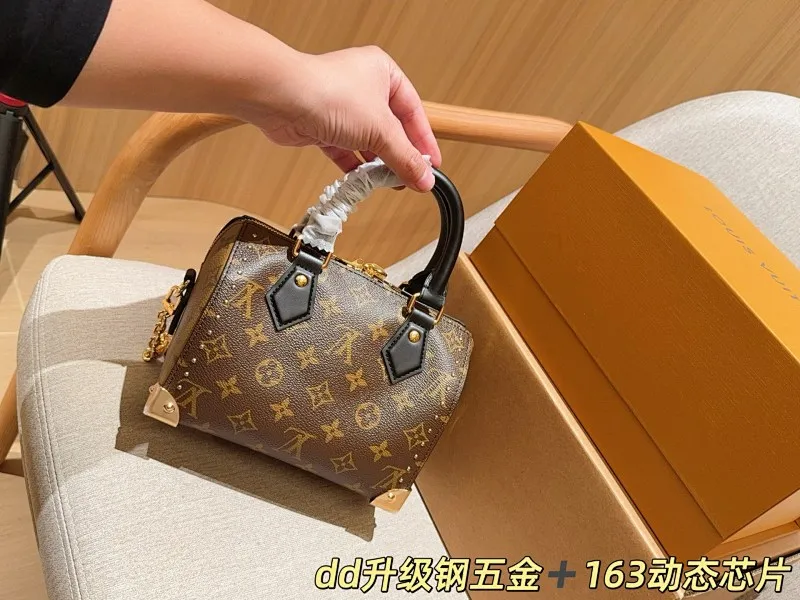All Categories Official Website "Brand Women's Bags" Women's Bags 💙 LV 2025 New LV Crossbody Bag