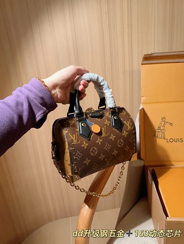 All Categories Official Website "Brand Women's Bags" Women's Bags 💙 LV 2025 New LV Crossbody Bag
