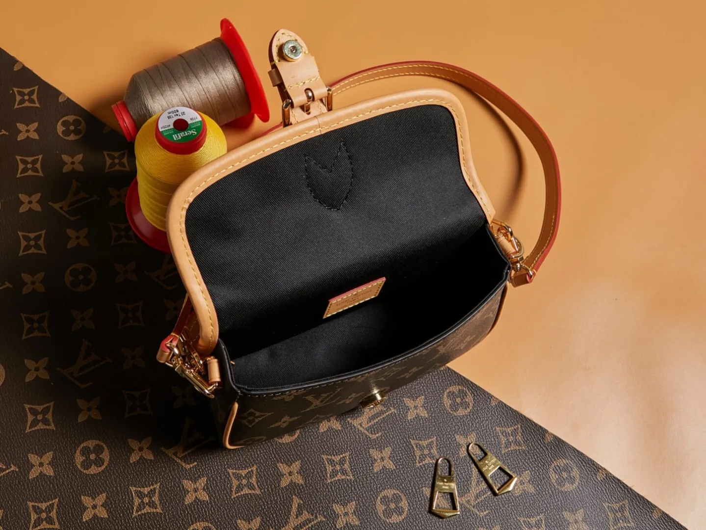 All Categories Official Website "Brand Women's Bags" Women's Bags 💙 LV 2024 New LV Crossbody Bag