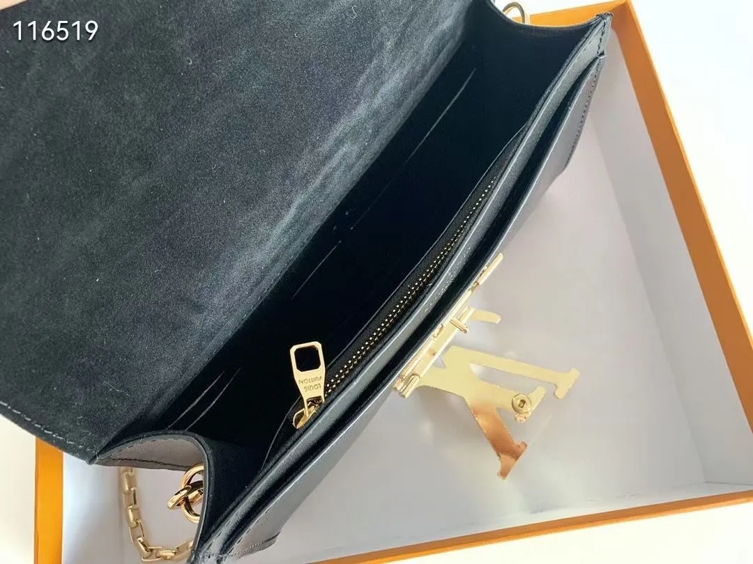 All categories Official website "Brand Women's Bags" Women's Bags 💙 LV 2022 Official New LV Crossbody Bag Wholesale 5800700 High Quality Specifications: 23-15-5 CM