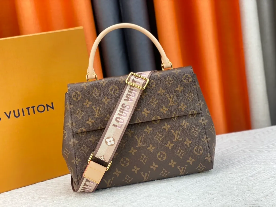 All Categories Official Website "Brand Women's Bags" Women's Bags 💙 LV 2023 New LV Crossbody Bag